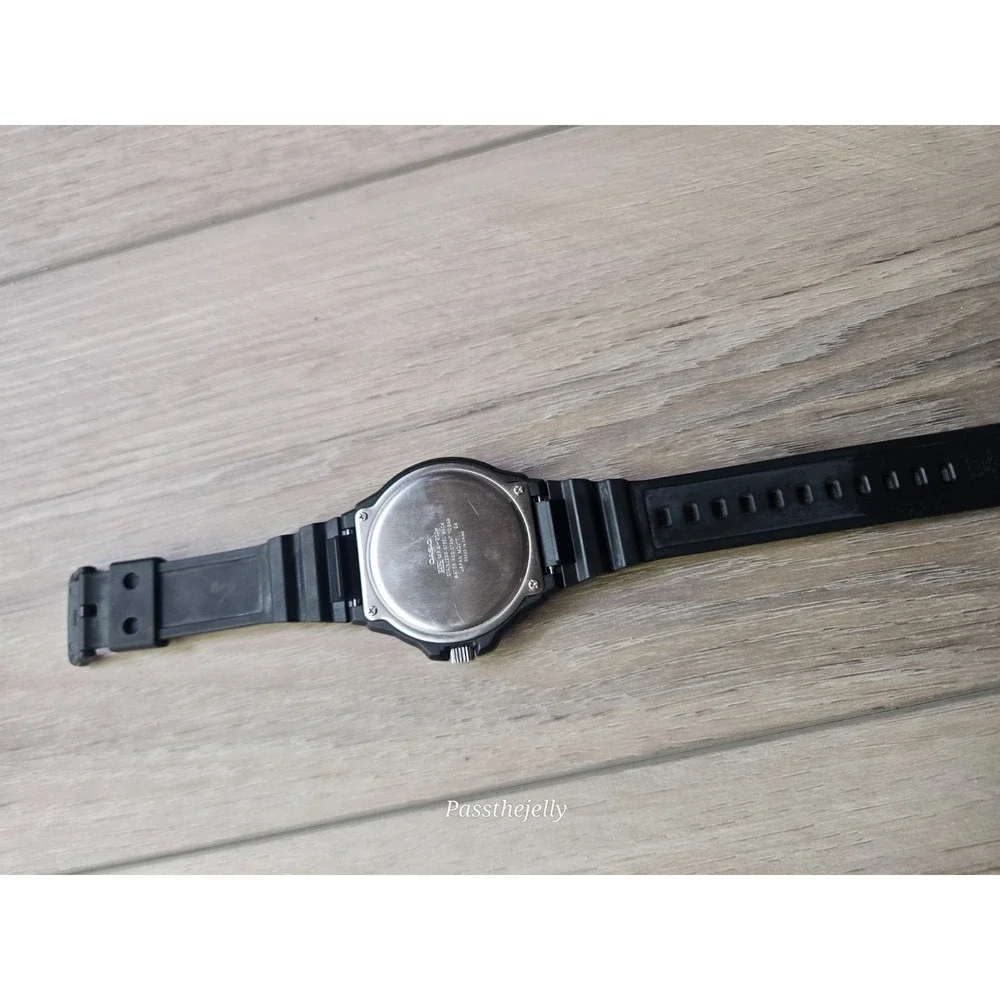 Casio Watch Mens Diver Style White Dial Day Date Black Resin Sport Quartz Y2K